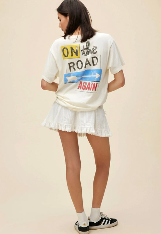 Daydreamer - Willie Nelson On the Road Again Boyfriend Tee