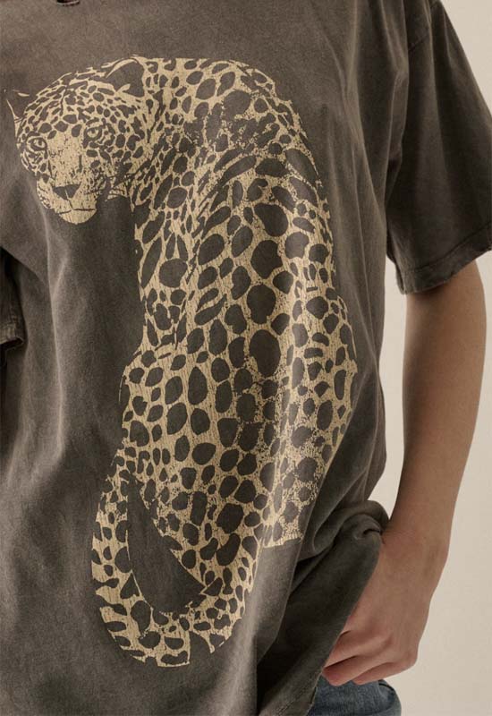 Cheetah Graphic Tee - Iron