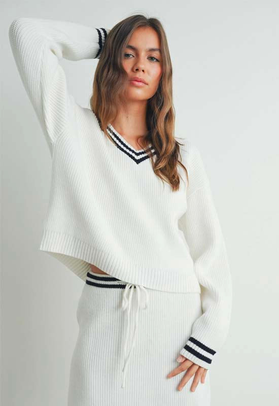 V-Neck Sweater Cream