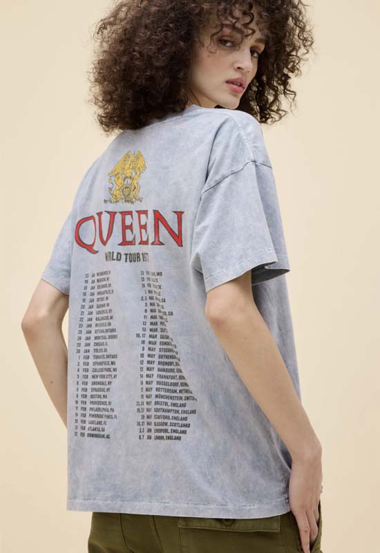 Daydreamer - Queen World Tour 1977 Graphic Tee Light Blue Acid Wash