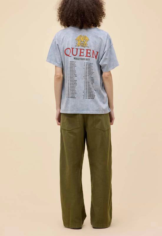 Daydreamer - Queen World Tour 1977 Graphic Tee Light Blue Acid Wash