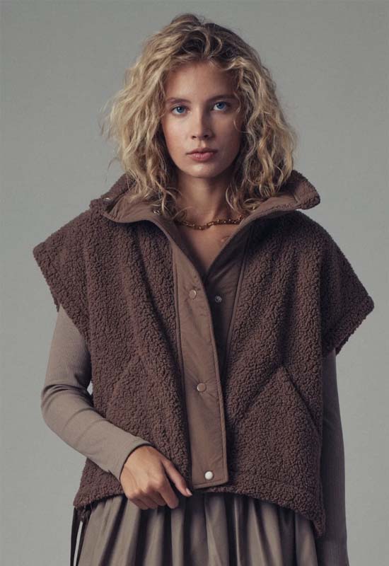 Sherpa Quilted Collar Vest - Brown
